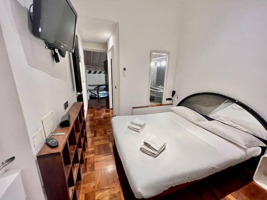 Old Town Florence- Love Apartment ภายนอก รูปภาพ