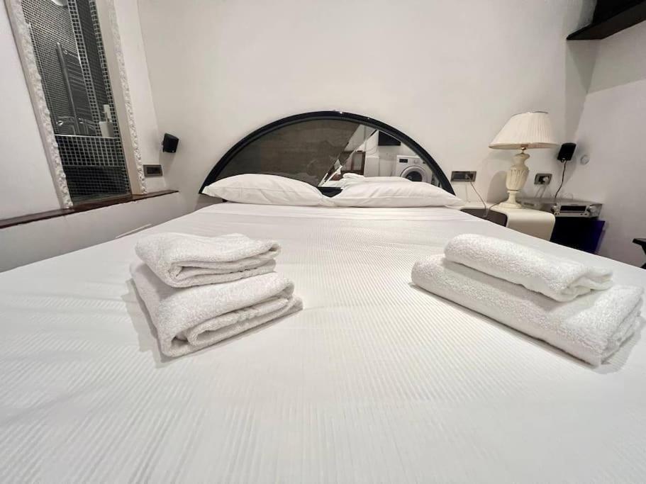 Old Town Florence- Love Apartment ภายนอก รูปภาพ